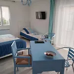 La Pecherie Bord De 4*