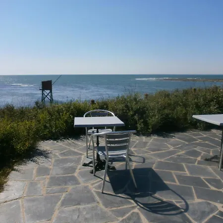 فندق مبيت وإفطار La Pecherie Bord De 4*