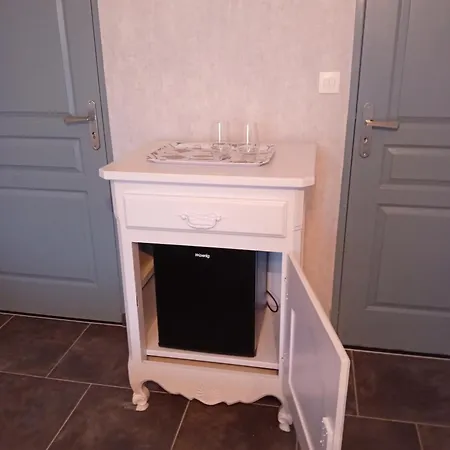 La Pecherie Bord De 住宿加早餐酒店 4*