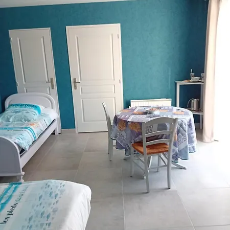 La Pecherie Bord De 4*