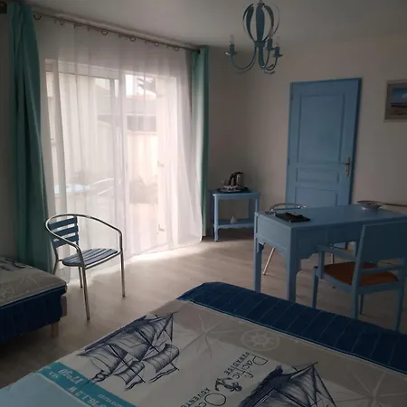 فندق مبيت وإفطار La Pecherie Bord De لا بلين-سور-مير