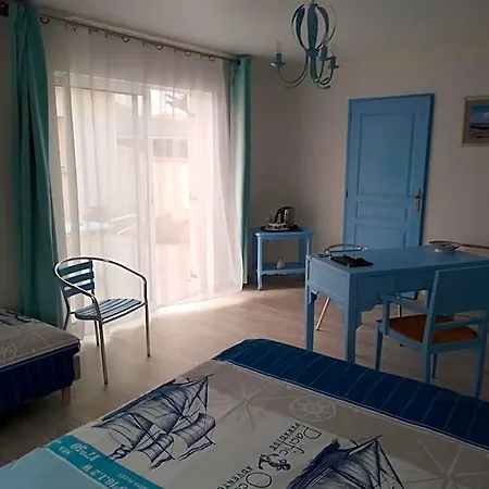 Bed & Breakfast La Pecherie Bord De 4*
