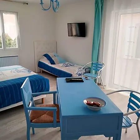 La Pecherie Bord De Bed & Breakfast