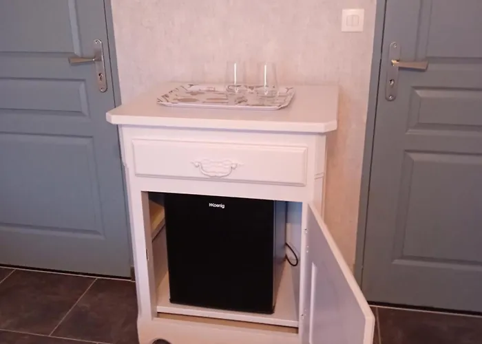 La Pecherie Bord De Bed & Breakfast 4*